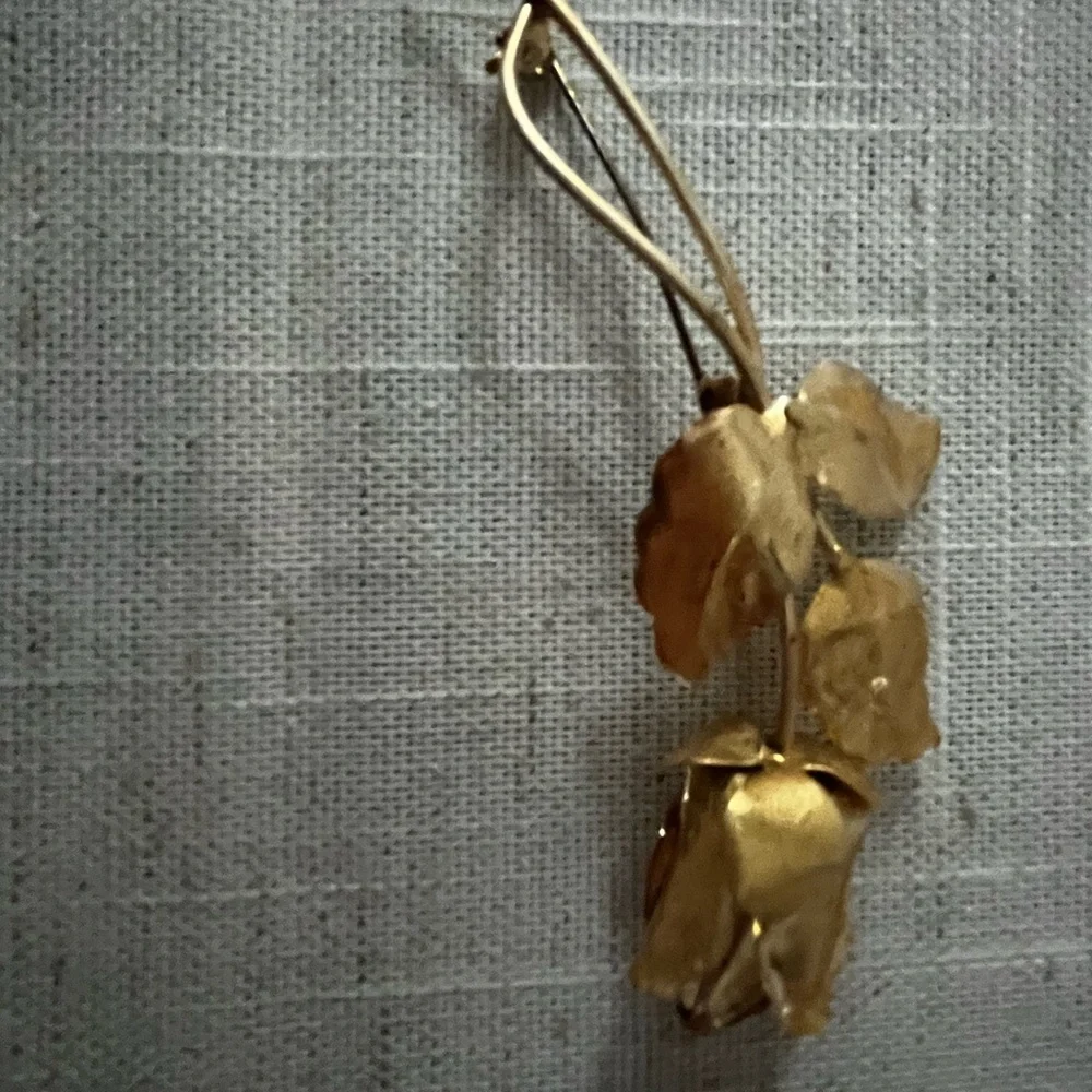 Gold large Rose Brooch made in Austria Vintage